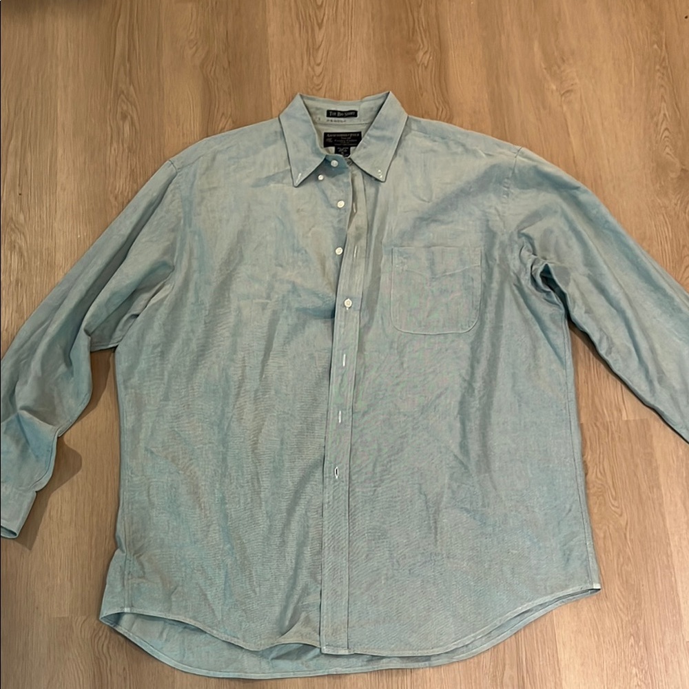 “The Big Shirt” Abercrombie & Fitch Country Clothes Collection Button-Up Shirt